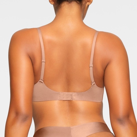 NWT SKIMS WIRELESS FORM SUPER PUSH-UP BRA 30D - Picture 3 of 8